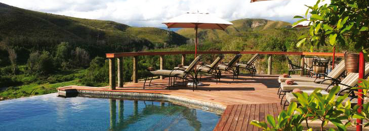 Pooldeck des Botlierskop Private Game Reserve