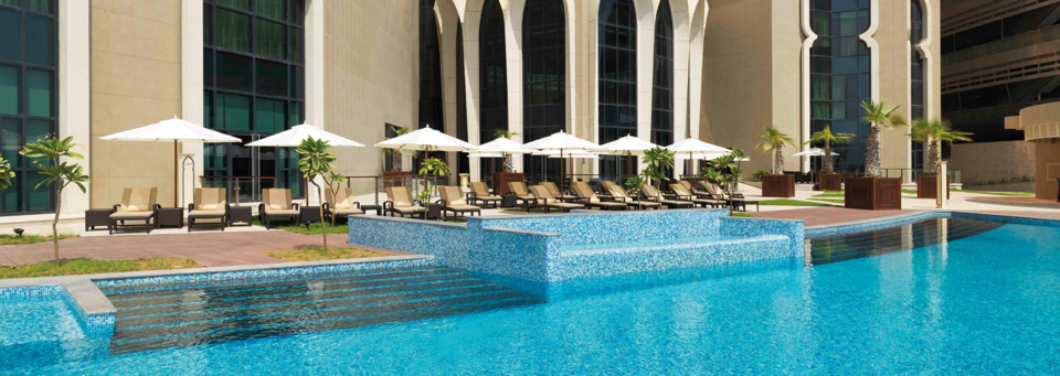 Bab Al Qasr - Pool