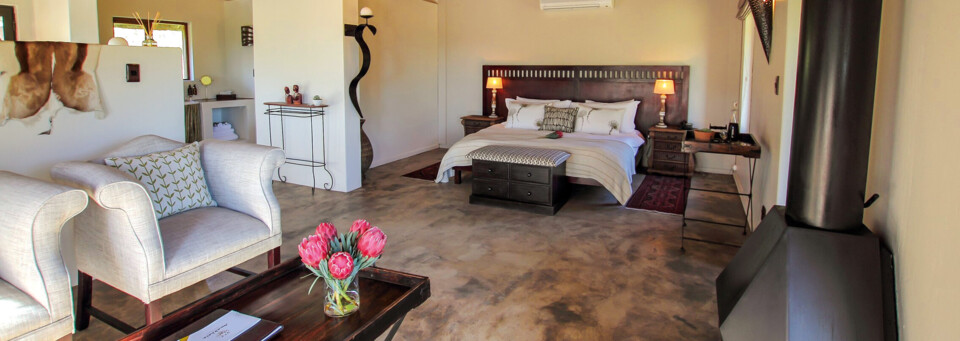 Zimmerbeispiel der Bukela Game Lodge im Amakhala Game Reserve