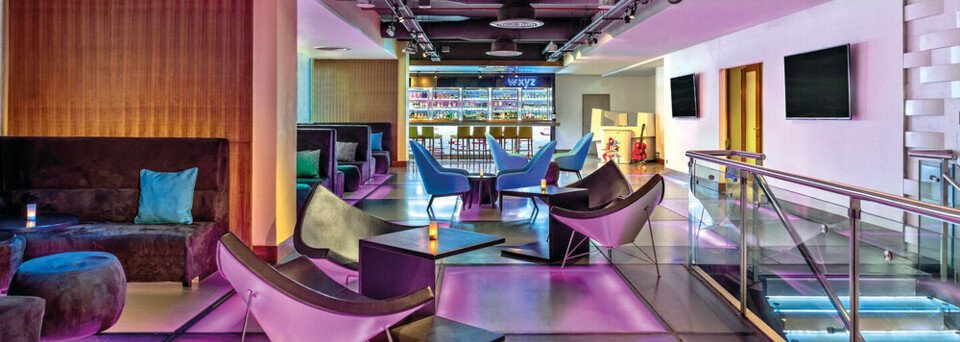 "WXYZ" Bar des Aloft Bangkok Sukhumvit 11