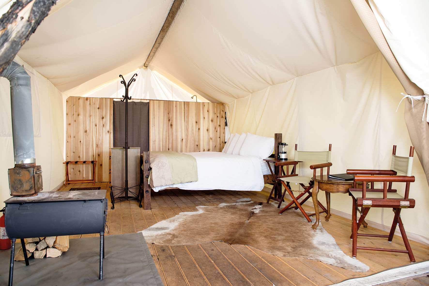 Deluxe Zelt des Yellowstone Under Canvas©