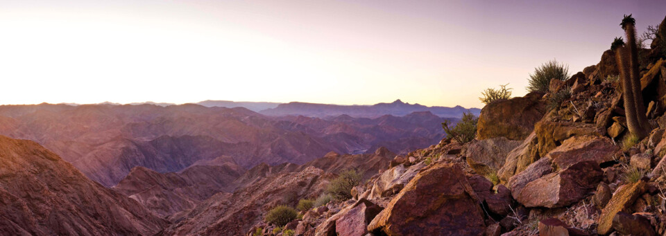 Wüsten- und Gebirgslandschaft in Namibia