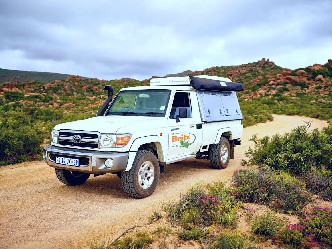 Britz 4WD Single Cab Landcruiser