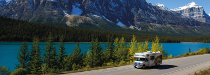 Cruise Canada Camper