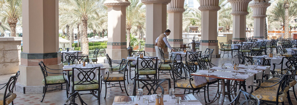 Jumeirah Al Qasr Restaurant