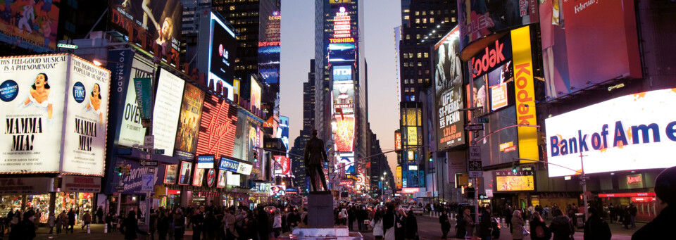 Times Square in der Dämmerung