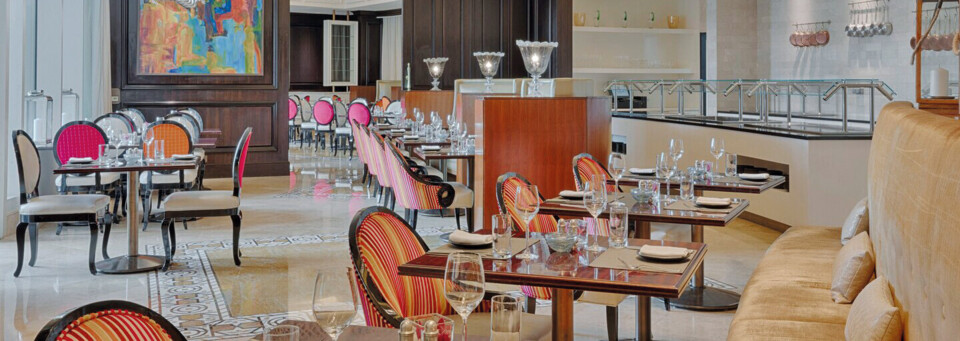 The St. Regis Abu Dhabi - Restaurant