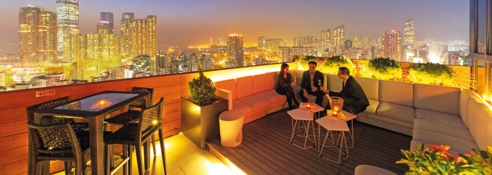 Lounge mit Blick über Hong Kong des Hotel Madera Kowloon Hong Kong