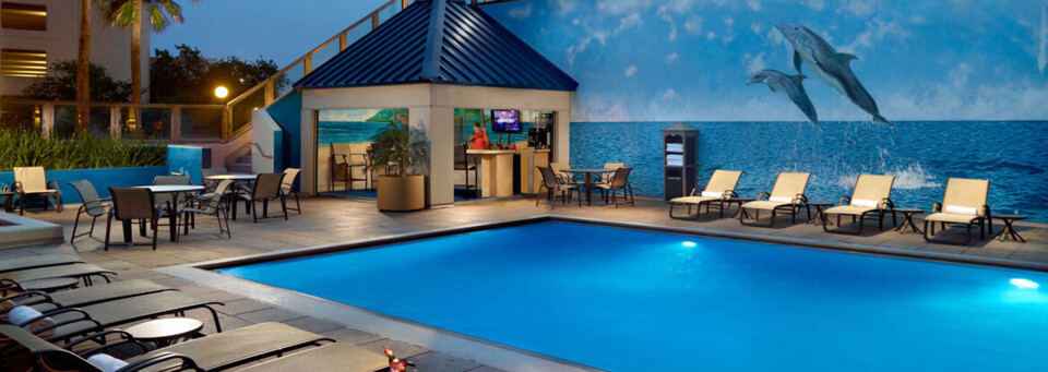 Omni Corpus Christi Hotel Pool