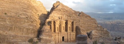 Jordaniens Höhepunkte mit dem Mietwagen