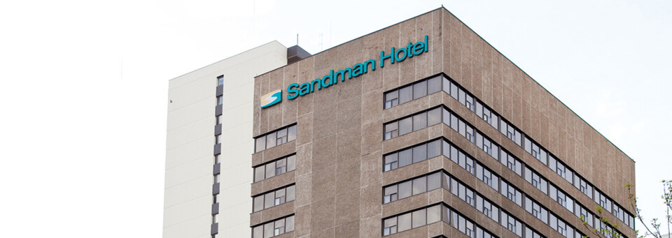 Außenansicht des Sandman Hotel Calgary City Centre