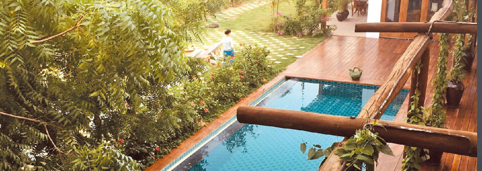 Pool der Villa Bagan