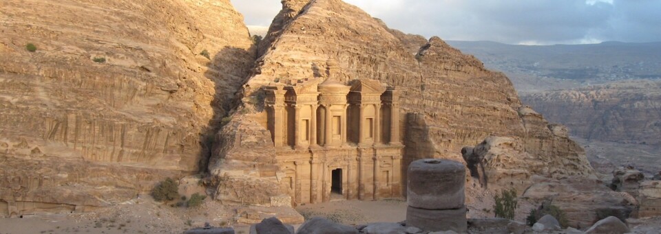 Die Felsenstadt Petra in Jordanien