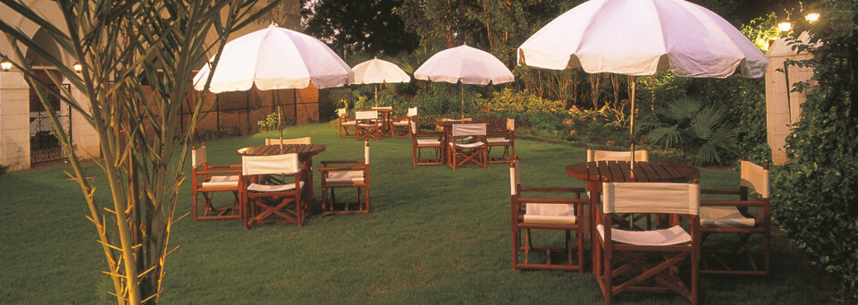 Restaurant Garten Maidens Hotel Delhi