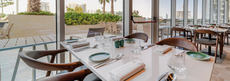 Restaurant - FIVE Jumeirah Village Dubai