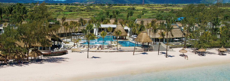 Außenansicht des Ambre - A Sun Resort am Strand von Palmar