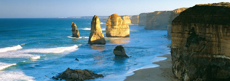 12 Apostles