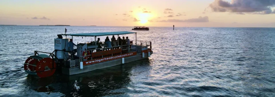 Fahrradboot und Partyboot in Fort Myers