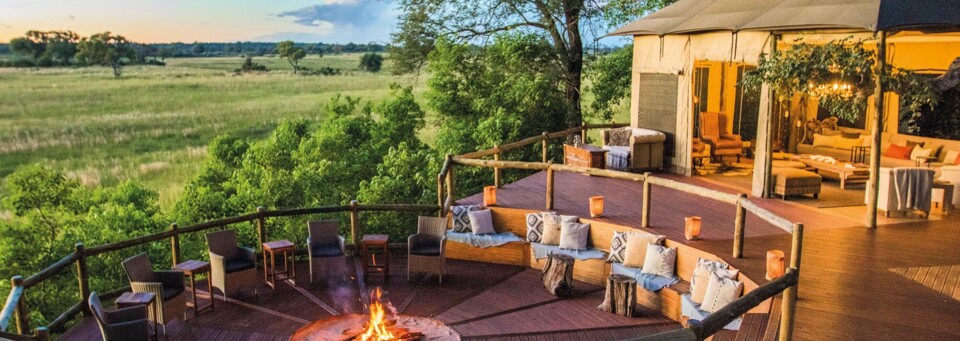 Feuerstelle der Nambwa Tented Lodge