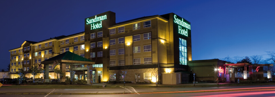 Außenansicht des Sandman Vancouver Hotel & Suites Airport