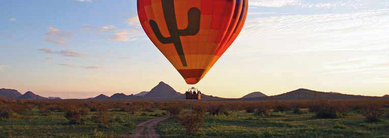 Heißluftballonfahrt zum Sonnenuntergang