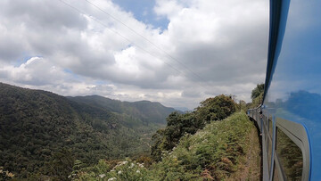 Zugfahrt in Sri Lanka