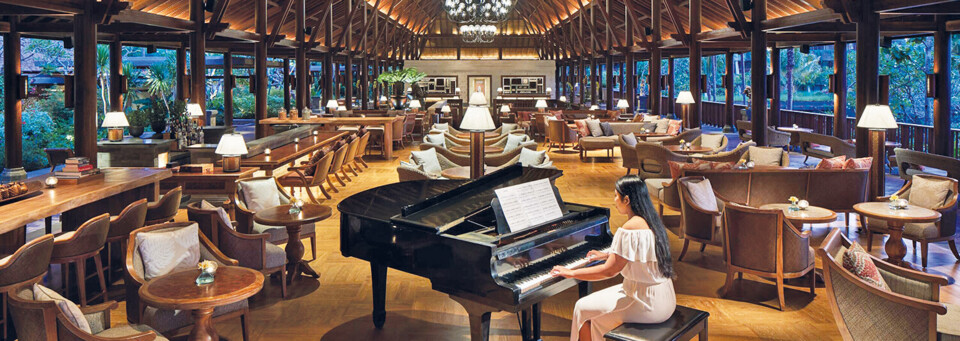 Hyatt Regency Bali Piano Lounge