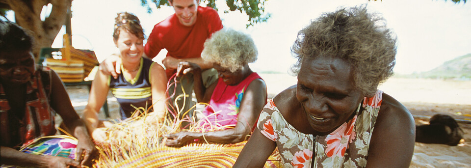 Arnhem Land Gunbalanya Injalak Arts and Craft Centre