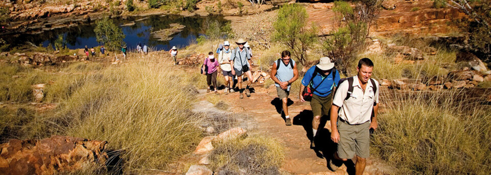 Gäste auf Exkursion - Bell Gorge Wilderness Lodge King Leopold Ranges