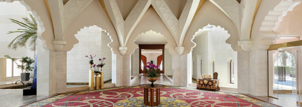 Lobby des Shangri-La Al Husn Resort & Spa