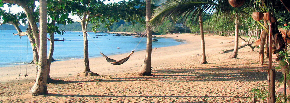 Strand der Koh Jum Lodge