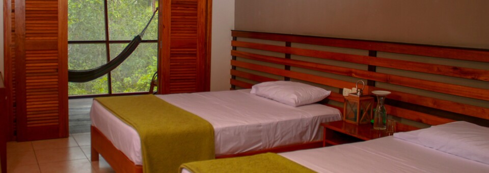 Zweibettzimmer in der Heliconia Amazon River Lodge