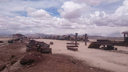 Reisebericht Südamerika  - Cementerio de Trenes in der Salar de Uyuni , Bolivien