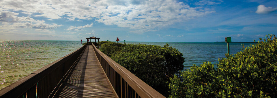 Ocean Pointe Suites Key Largo Pier