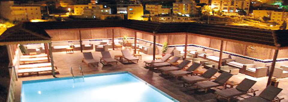 Petra Moon Hotel Pool