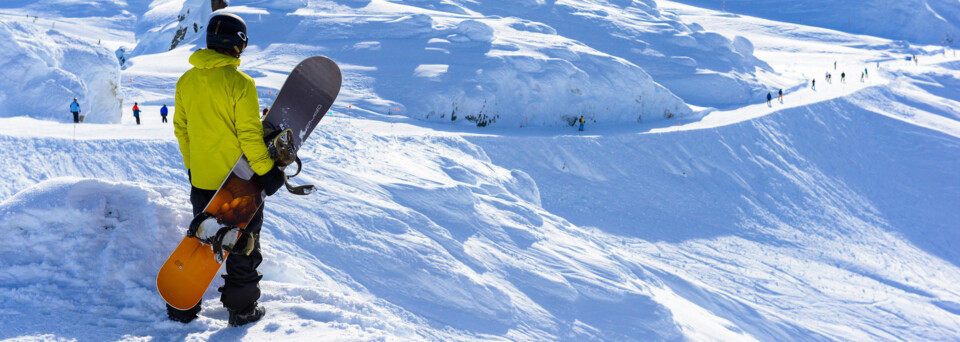 Snowboarder im Skigebiet Whistler