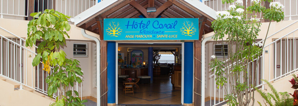 Außenansicht Hotel Corail auf Martinique