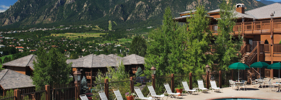 Außenansicht des Cheyenne Mountain Resort in Colorado Springs