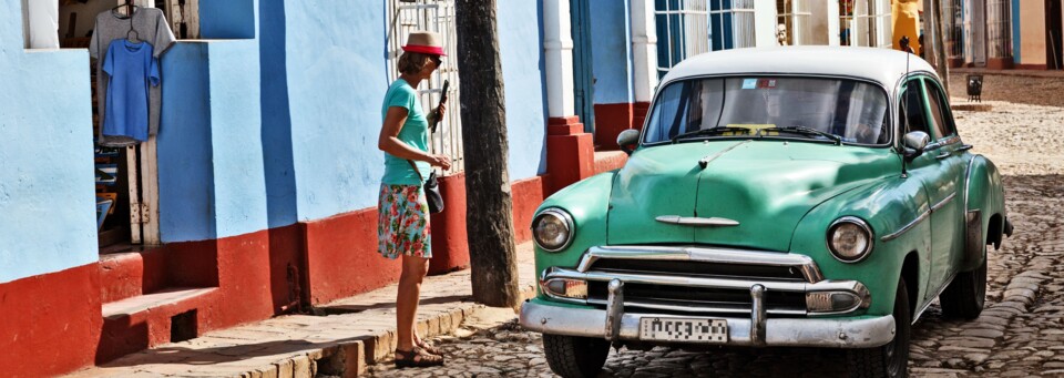 Oldtimer in Trinidads Straßen / © Ingo Bartussek - stock.adobe.com