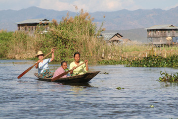 Bootsfahrt auf dem Inle Lake