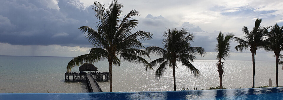 Sansibar Reisebericht: Ausblick Infinity Pool