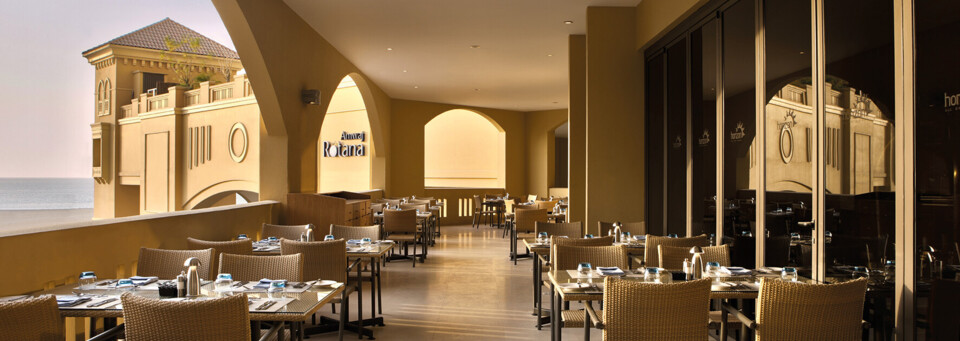 Restaurant - Amwaj Rotana Jumeirah Beach Residence Dubai
