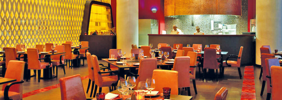 Yas Viceroy Abu Dhabi Restaurant Angar