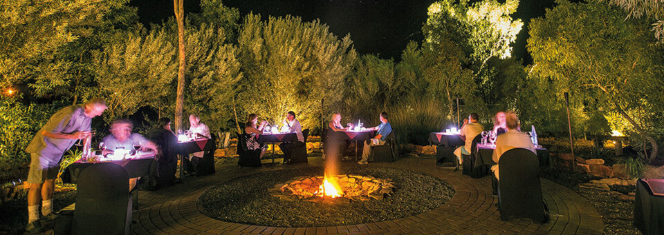 Dinner unter freiem Himmel im Kings Canyon Resort
