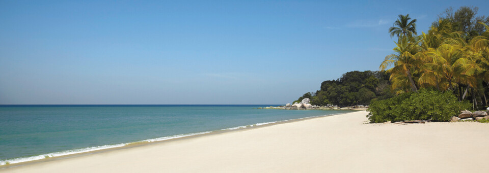 Strand des Golden Sands Resort (by Shangri-La) auf Penang