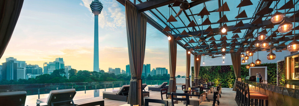 "Man Tao Bar" des Hotel Stripes Kuala Lumpur, Autograph Collection