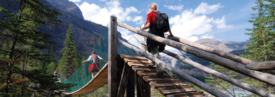 Wanderer auf dem Kinney Lake Trail 