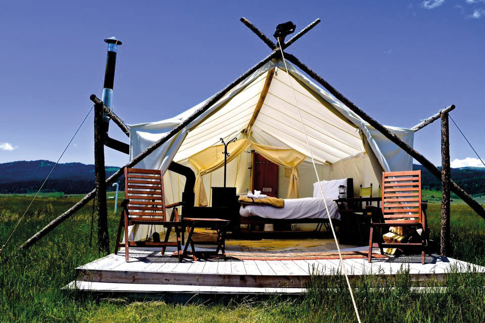 Deluxe Zelt des Yellowstone Under Canvas©