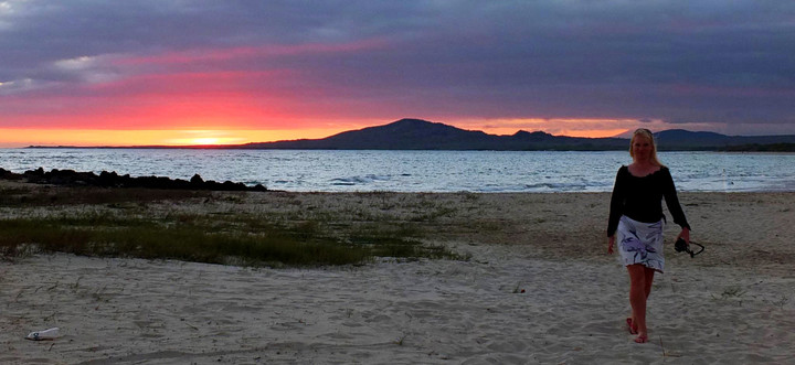 Galápagos Reisebericht - Sonnenuntergang am Strand auf Isabela