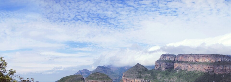 Paar mit Blick auf den Blyde River Canyon, Südafrika